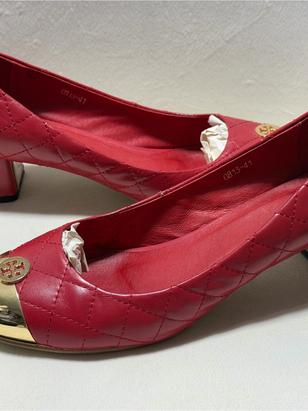 Tory Burch Carrie Red Quilted Leather Gold Cap Toe Block Heel Pump 41 / 10.5 - Picture 9 of 11